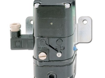 OMEGA P210电流/气压(I/P)转换器